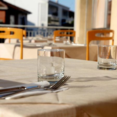 Hotel Alfa Anche In All Inclusive Rimini Zewnętrze zdjęcie