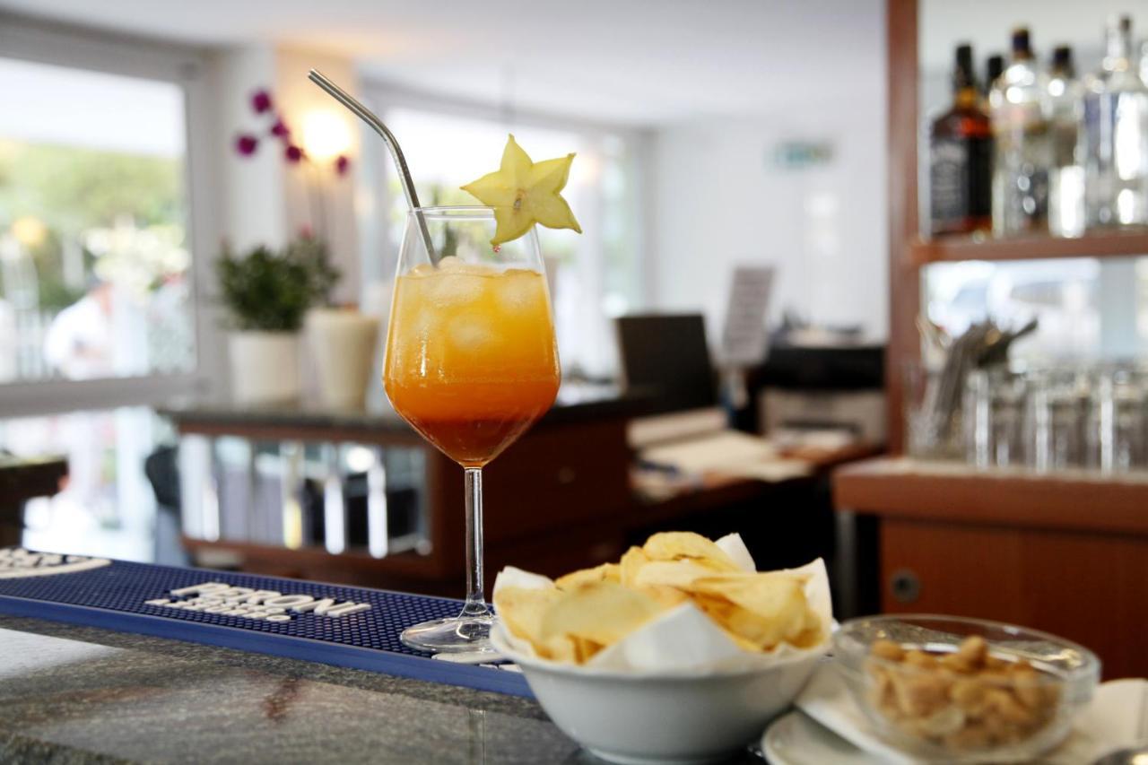 Hotel Alfa Anche In All Inclusive Rimini Zewnętrze zdjęcie